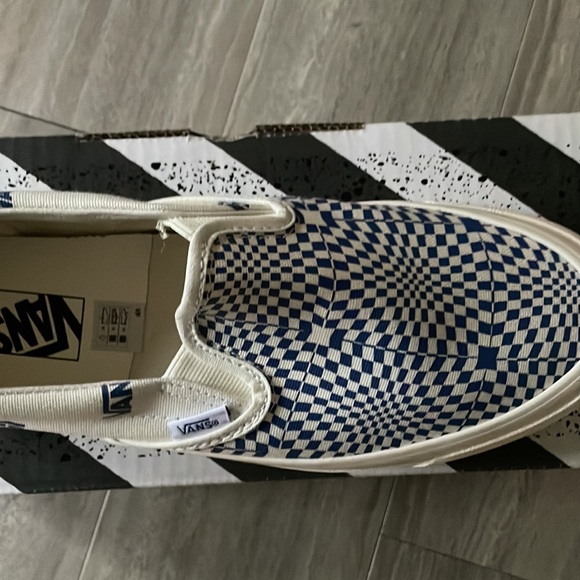 Vans Vault OG classic slip on LX optical in blue and marshmallow - Picture 3 of 3